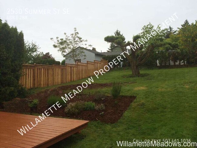 Building Photo - 2530 Summer St SE