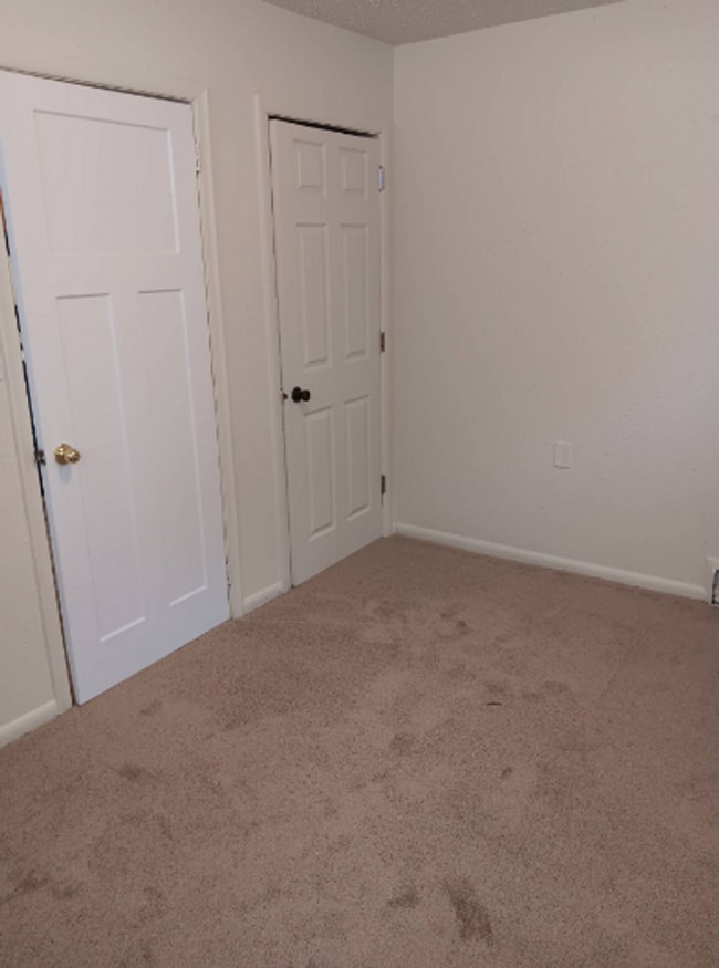 Building Photo - 38 Manitoba Ave