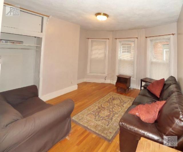 Building Photo - 1 bedroom in Brookline MA 02445