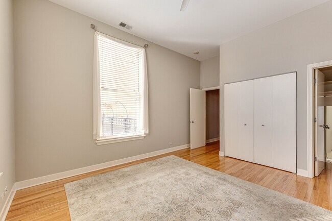 Building Photo - 210 Leonard Wood S