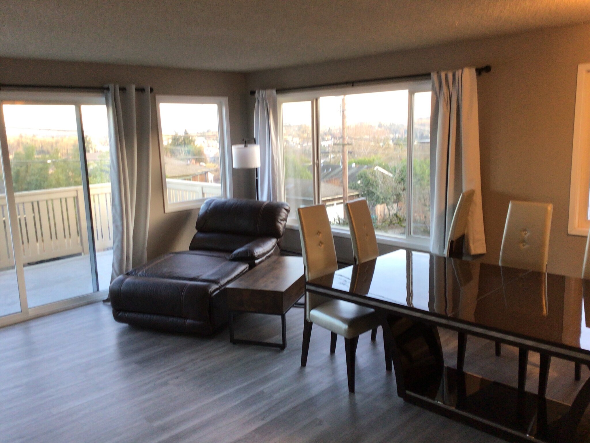 Family , Dining area - 4008 37th Ave SW