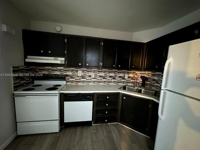 Building Photo - 3123 Oakland Shores Dr