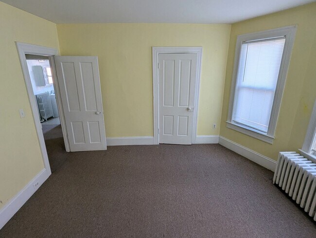 Building Photo - 18-20 W. Southern Avenue