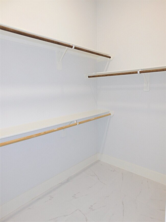 Building Photo - 7002 S Hall St