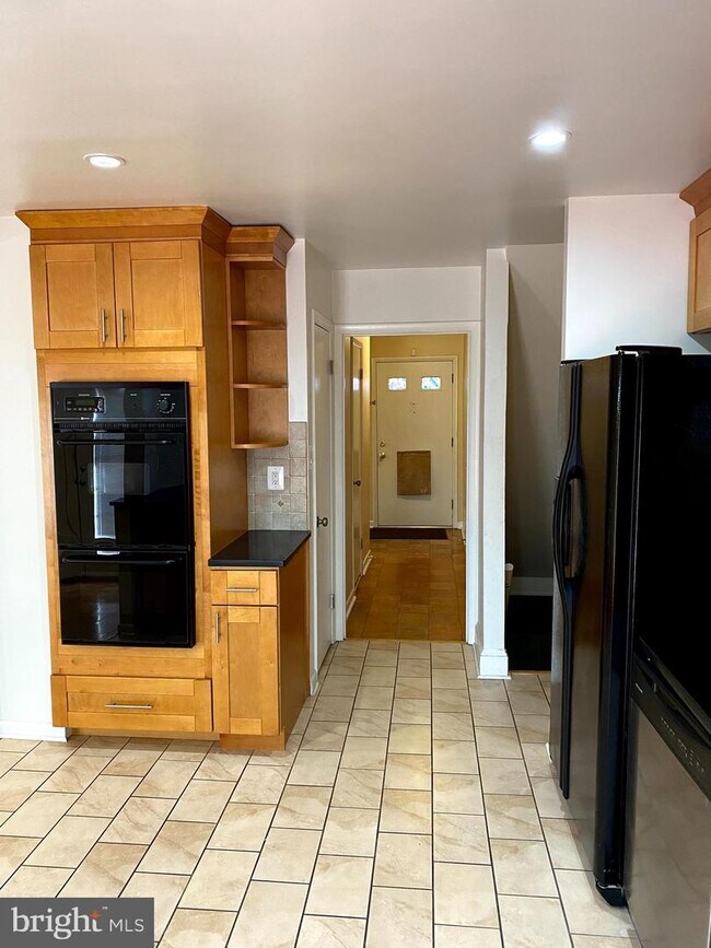 Building Photo - 2811 Atlanta Dr