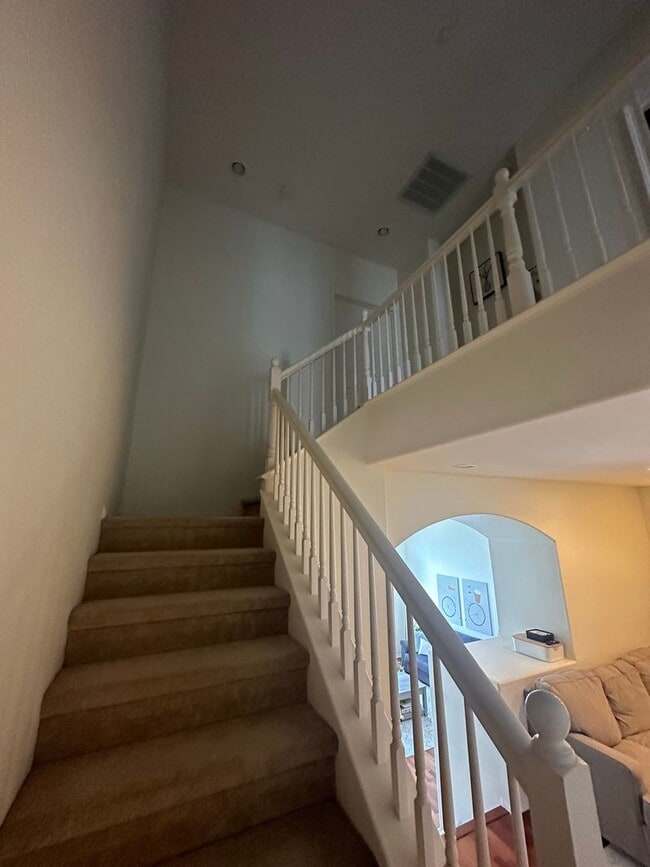 Building Photo - Stunning 3-Bedroom, 2.5-Bath Townhome in the Heart of Torrey Highlands – A Must-See!