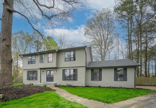 Building Photo - Fully renovated 4BR, 2.5BA home in the highly desired Great Neck Meadows!