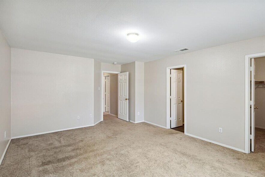 Building Photo - 12225 Peak Cir