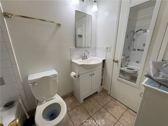 Building Photo - 1123 E La Deney Ct