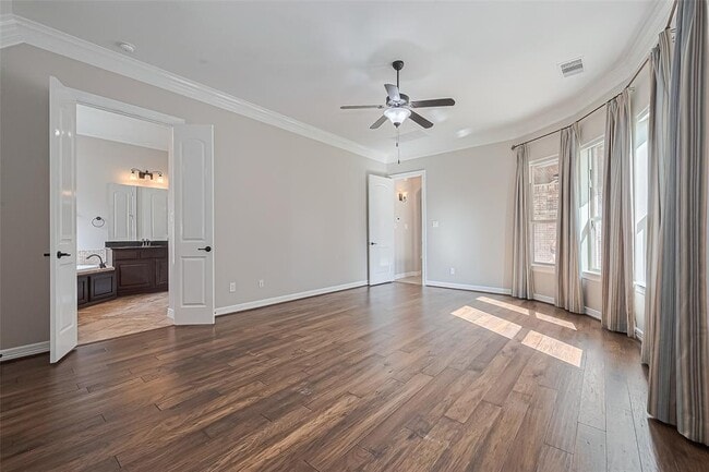 Building Photo - 4210 Wentworth Dr