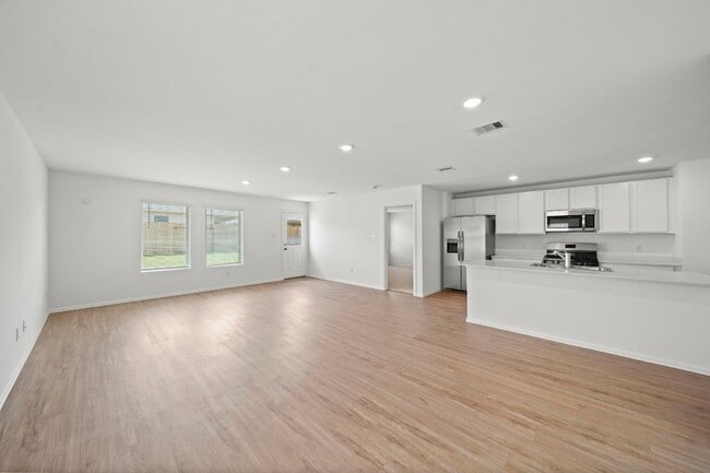 Building Photo - 1524 Twilight Grn Dr