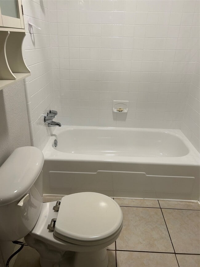 Building Photo - 3919 Coltwood Dr