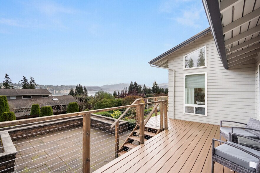 Building Photo - 16901 SE 25th St