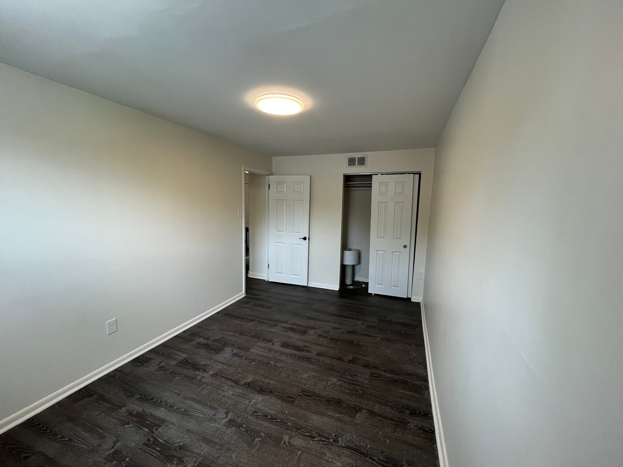 Building Photo - 4227 Greenmount Rd