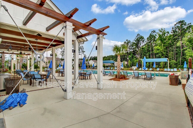 Building Photo - 105 Cole St