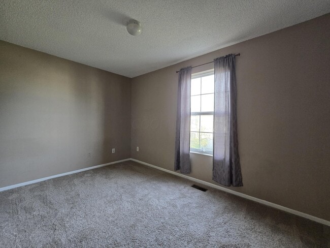 Building Photo - 5690 Kilbury Ln