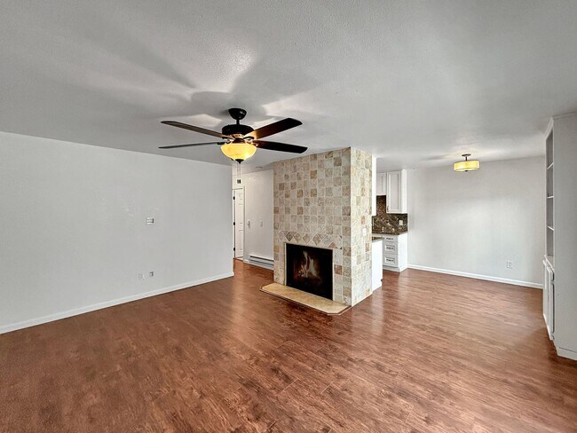Building Photo - SD: Gorgeous 2BD/1BA Upgraded Condo in Cherokee Point W/ Parking & Private Patio!