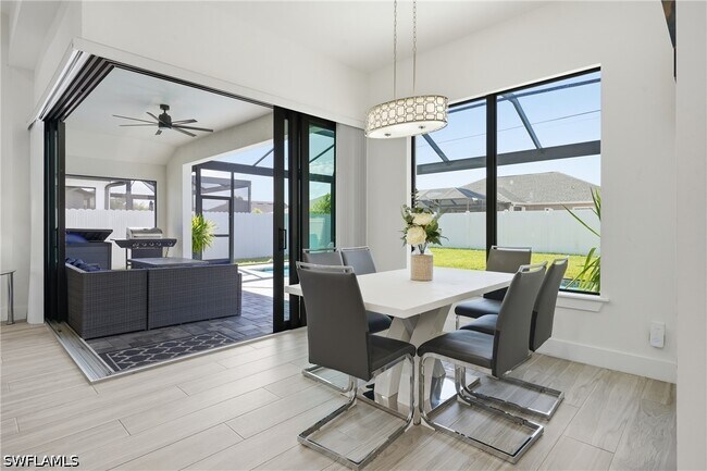 Building Photo - 1214 SW 29th Terrace