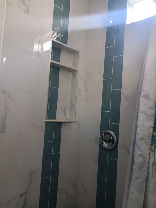 Building Photo - 3867 Winona Ave