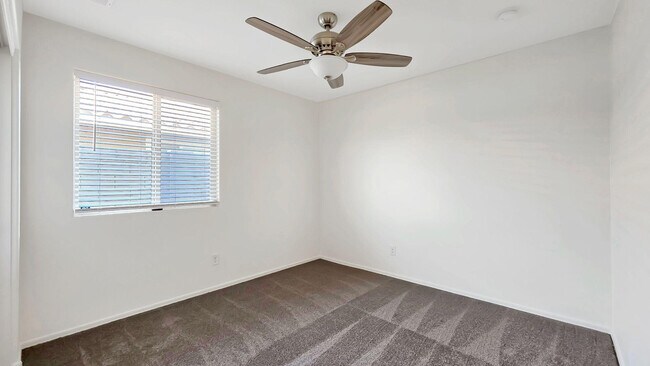 Building Photo - 25752 W Samantha Way