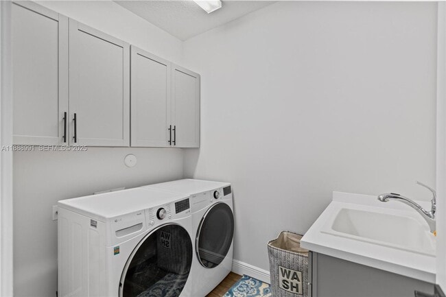 Building Photo - 4022 Large Leaf Ln