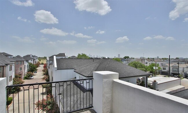 Building Photo - 2707 Cohn Garden Ln