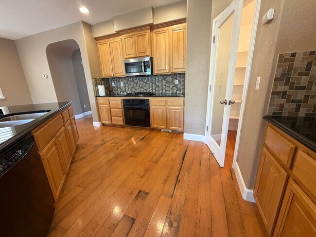Building Photo - 3122 Mowbray Way