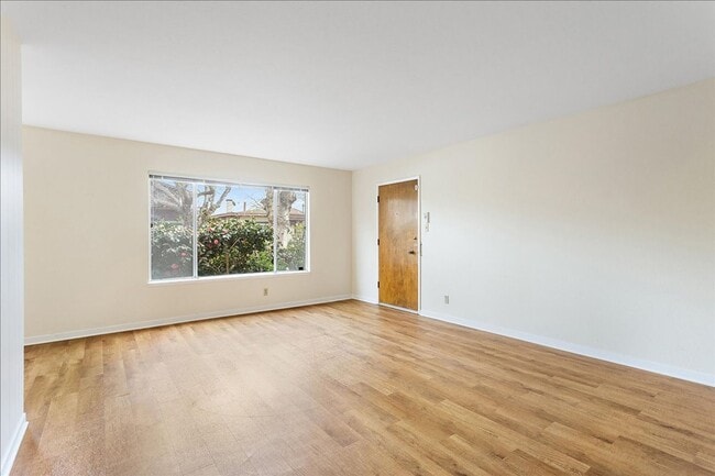 Building Photo - 1501 Verdi St