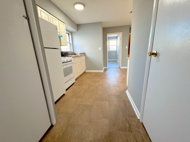 Building Photo - 234 Ogden Ave.