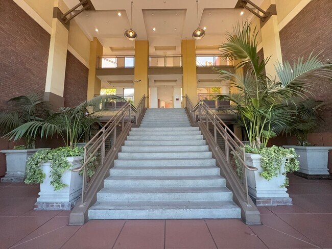 Building Photo - Modern 3 Bedroom 2 Bathroom Condo at the Monte Vista in Downtown San Jose