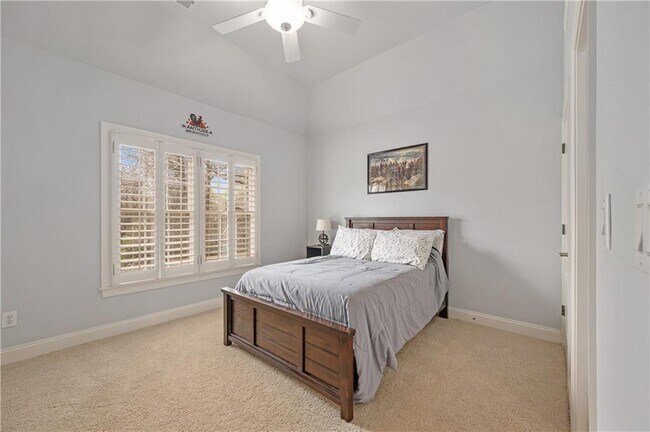Building Photo - 5945 Broadwater Tr