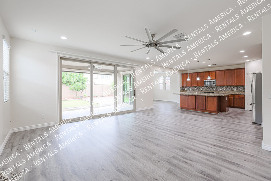 Building Photo - 21948 N 98th Dr