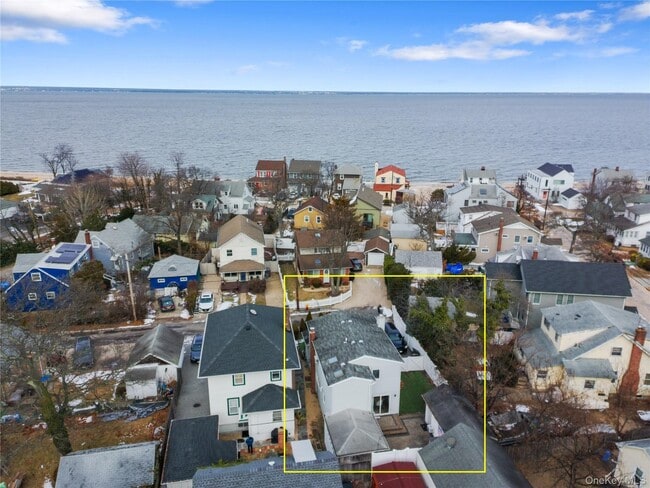 Building Photo - 6 Charles Pl