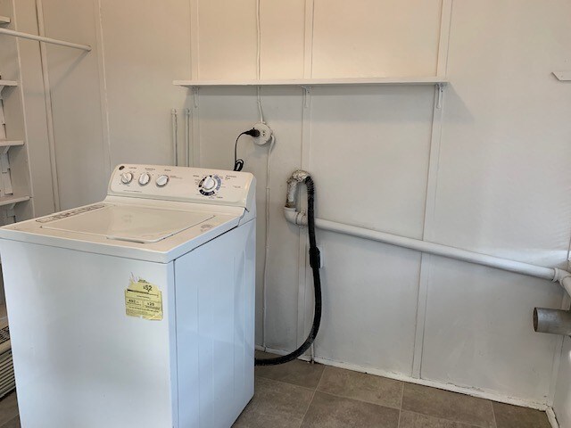 Building Photo - 36 W Simpson St