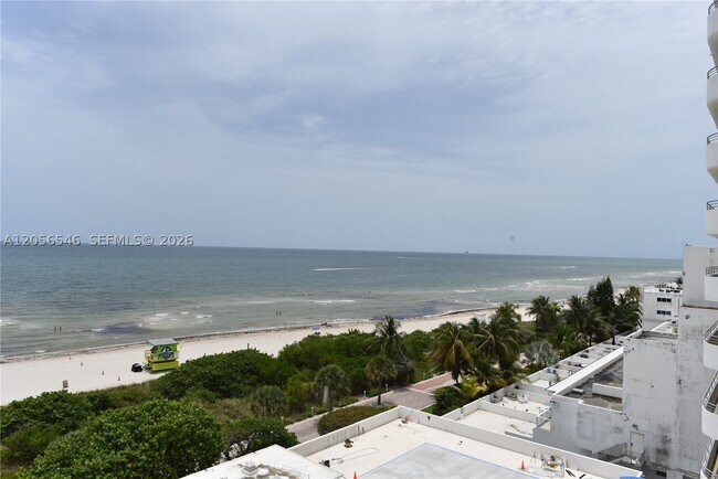Building Photo - 5555 Collins Ave