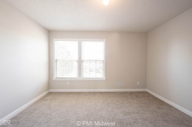 Building Photo - 859 Runnymede Dr