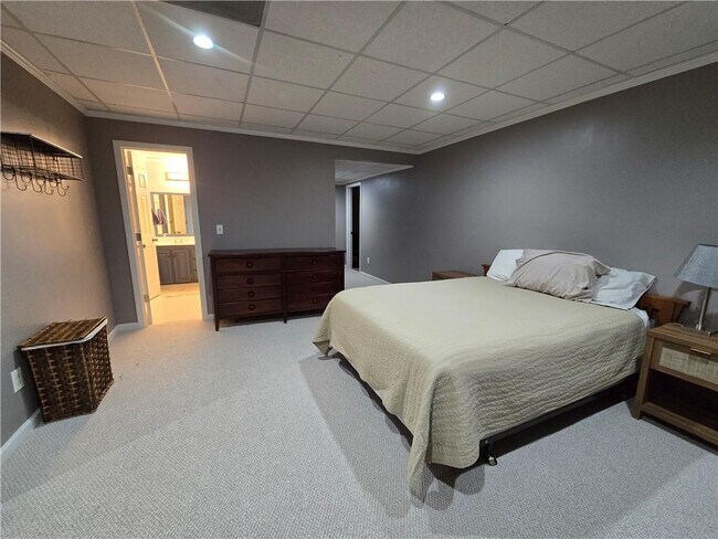 Building Photo - 9373 Kingston Crossing Cir