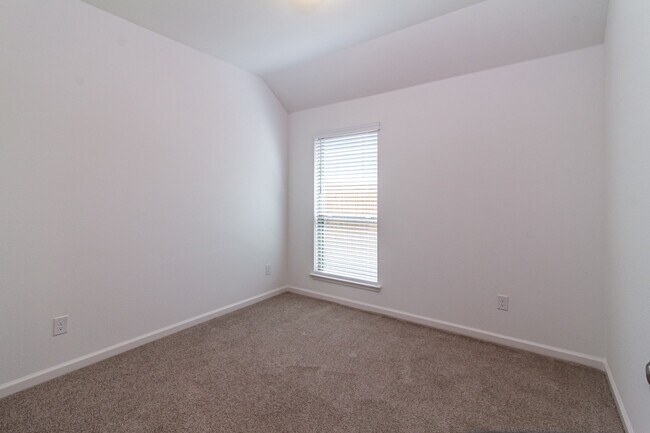 Building Photo - 9024 Winding Crk Dr