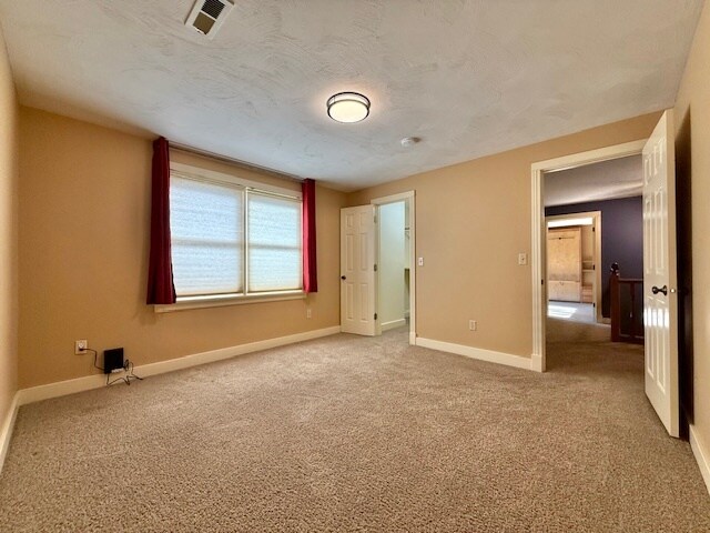 Building Photo - 15206 S Clear Lake Rd