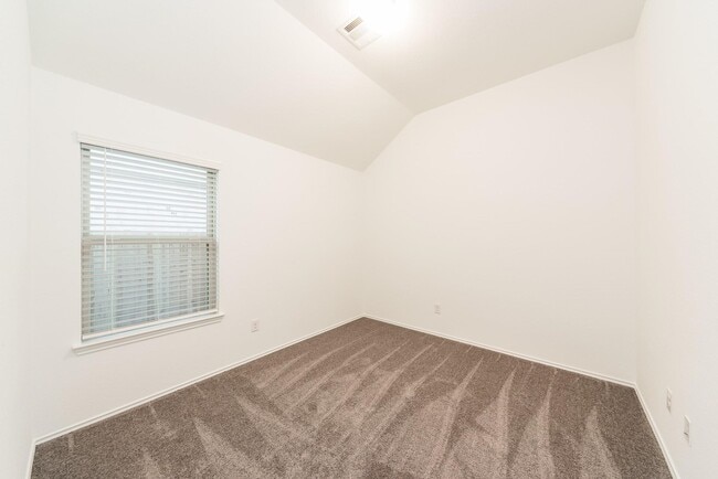 Building Photo - 26026 Steele Flower Dr