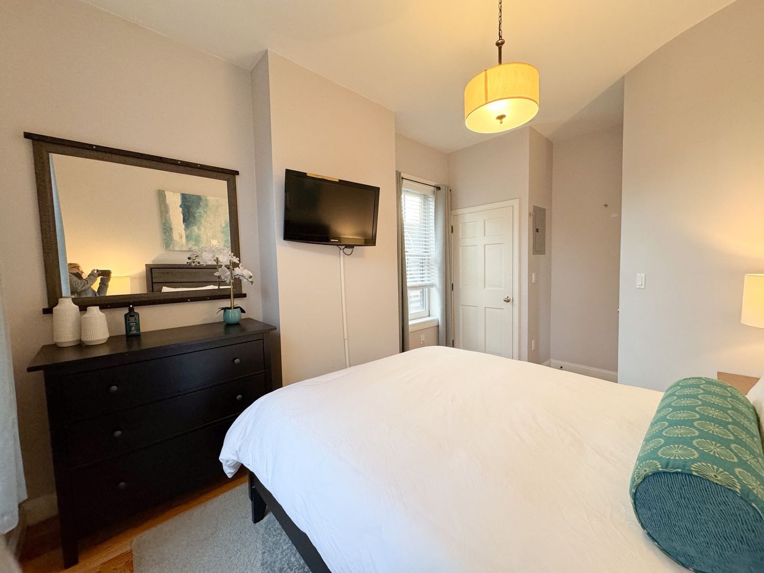 Building Photo - 6 Harvard Square