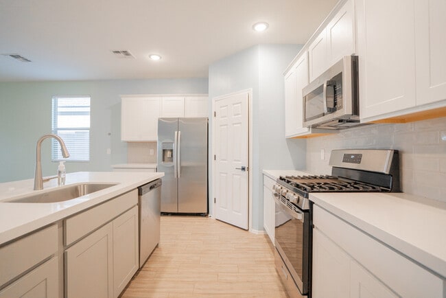 Building Photo - 46870 W Cansados Rd