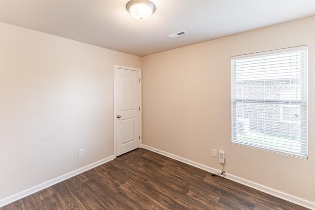 Building Photo - 12325 Old Orchard Rd