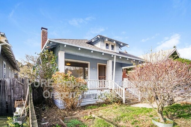 Building Photo - 1331 SE 49th Ave