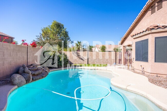 Building Photo - Beautiful Home with a Freshly Updated Pool...