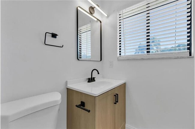 Building Photo - 322 Ixora Ave NW