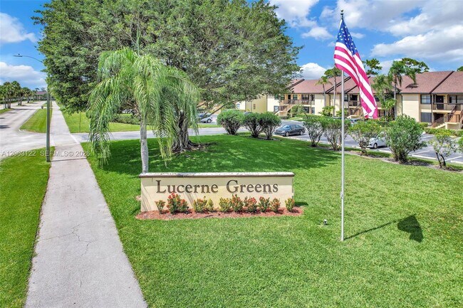 Building Photo - 7142 Golf Colony Ct