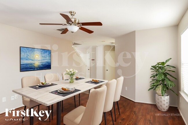 Building Photo - 2110 Nichole Woods Dr