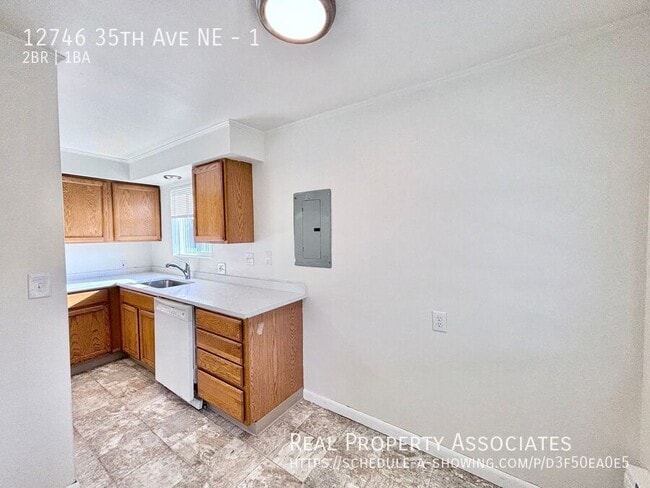 Building Photo - 12746 35th Ave NE