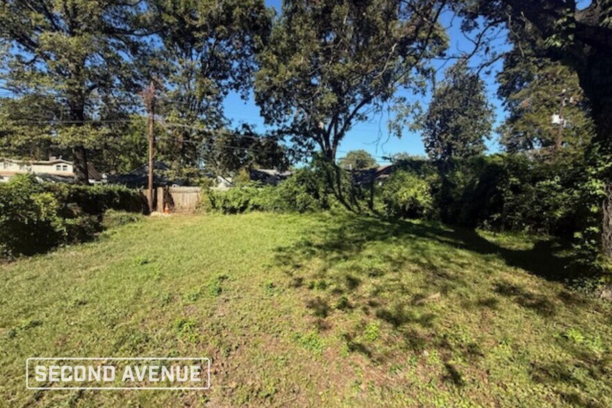 Building Photo - 2610 Lowell Ave